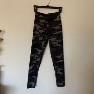 Aerie Grey Camo Leggings